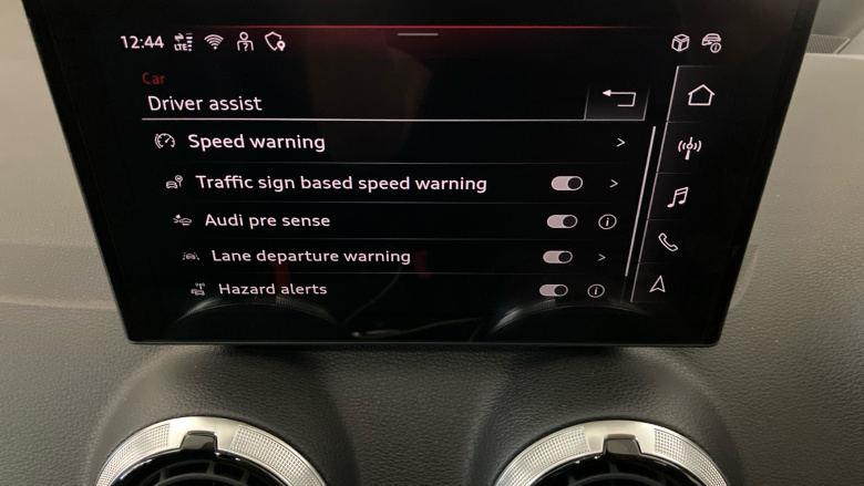 Audi Q2 35 TFSI Black Edition 5dr S Tronic Petrol Estate